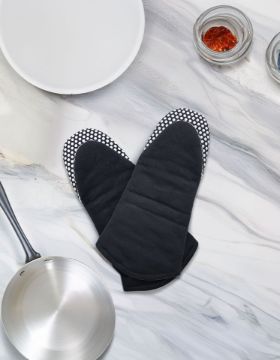 Picture of OVEN MITT BLACK WITH WHITE SILICON DOTS 13"